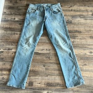 Wrangler slim straight jeans 30/32